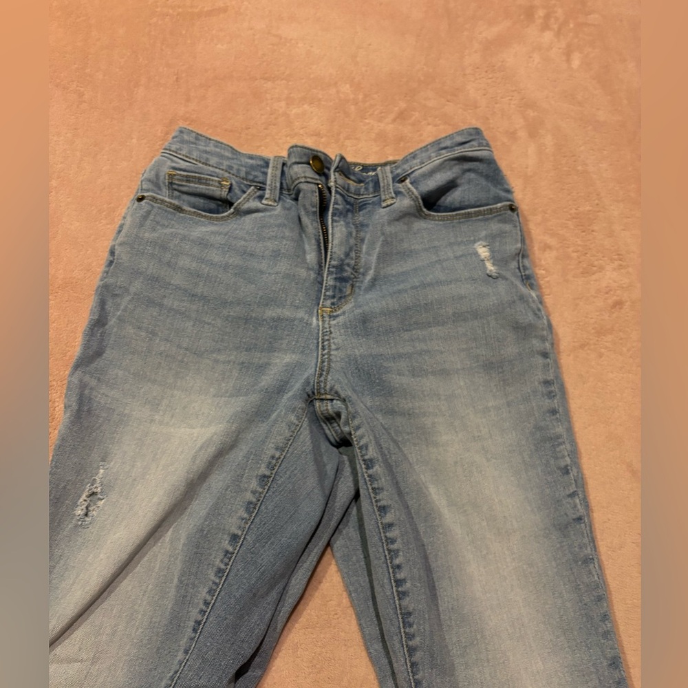 Universal Thread Jeans
